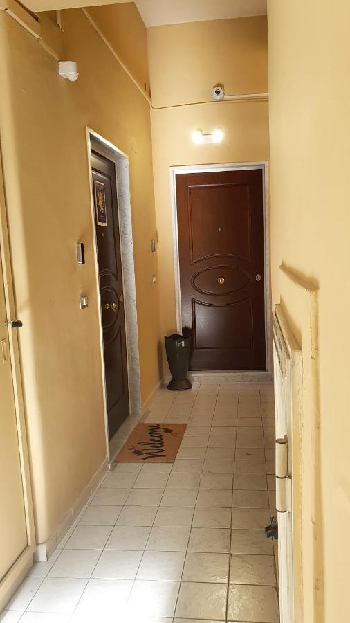 Gli Appartamenti Del Duca Di Miroballo Naples Exterior photo